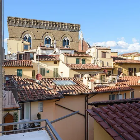 The Signoria - Charming Florenz