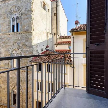 The Signoria - Charming Florenz
